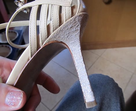 forrar tacón zapatos pintar